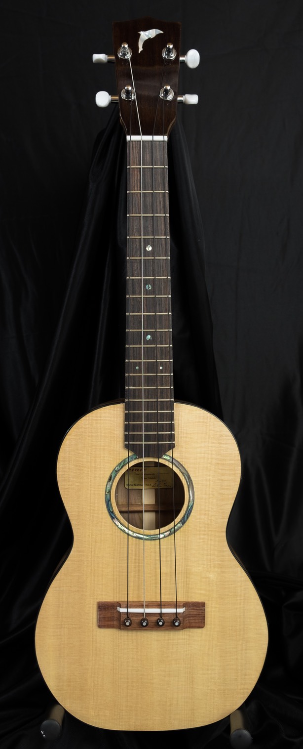 Tenor pistachio
